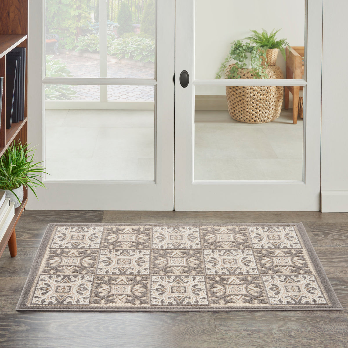 Aloha ALH34 Ivory Grey Rug - room scene