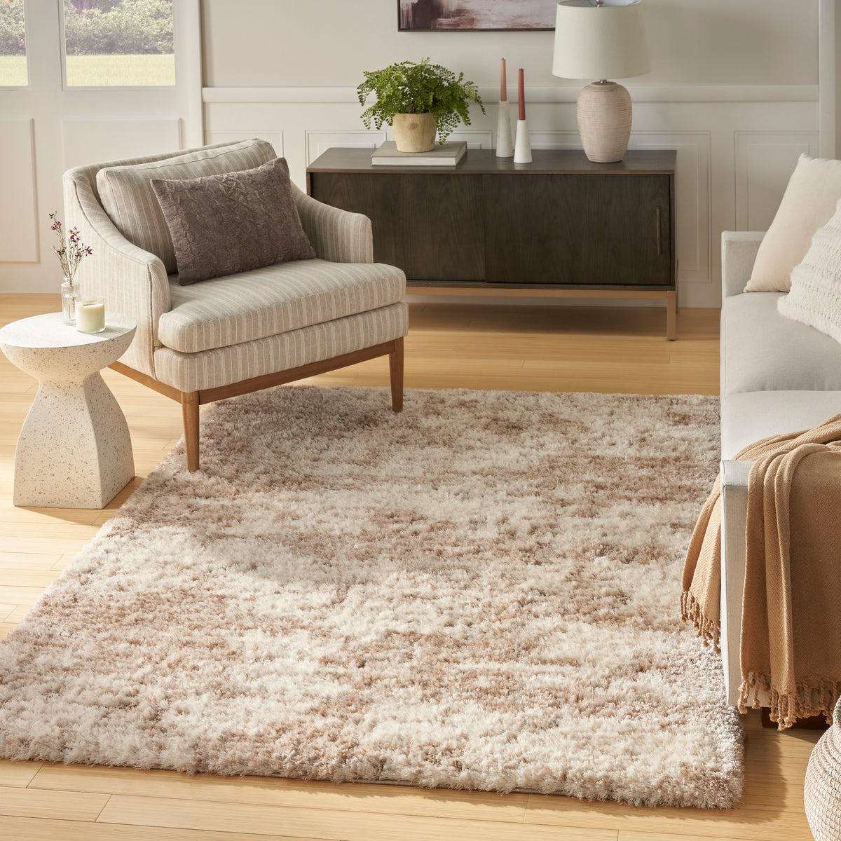 Dreamy Shag DRS10 Ivory Dark Beige Rug - room scene