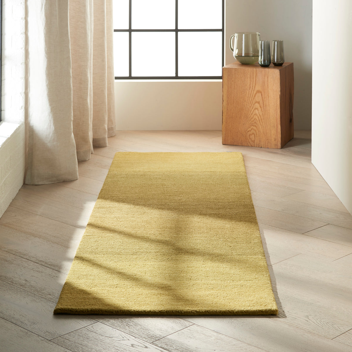 Linear Glow GLO01 Verbena Rug - room scene