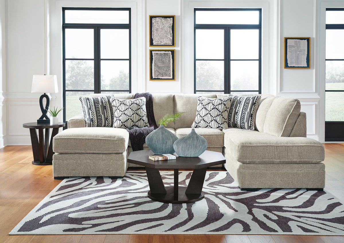 Calnita 2-Piece Sectional with Chaise Velvet