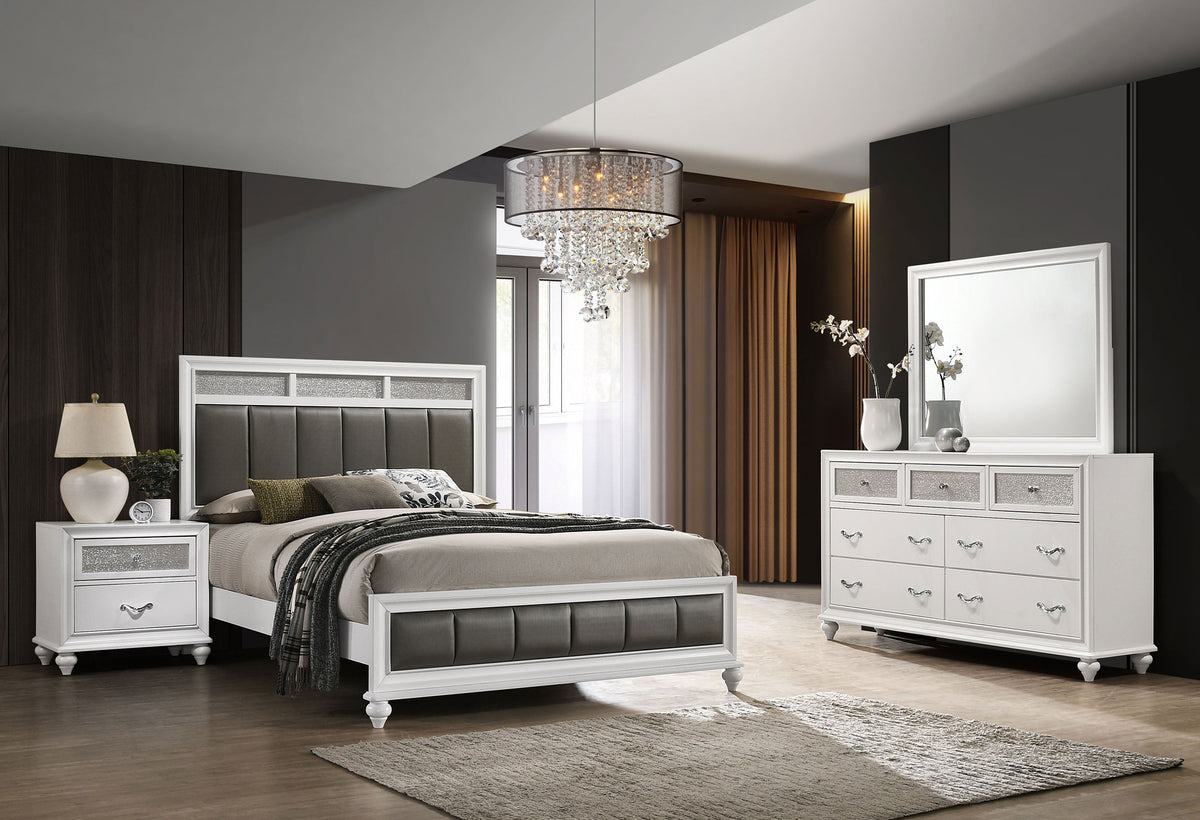 Barzini 4-piece Bedroom Set White with Wood Panel Bed - Eastern King