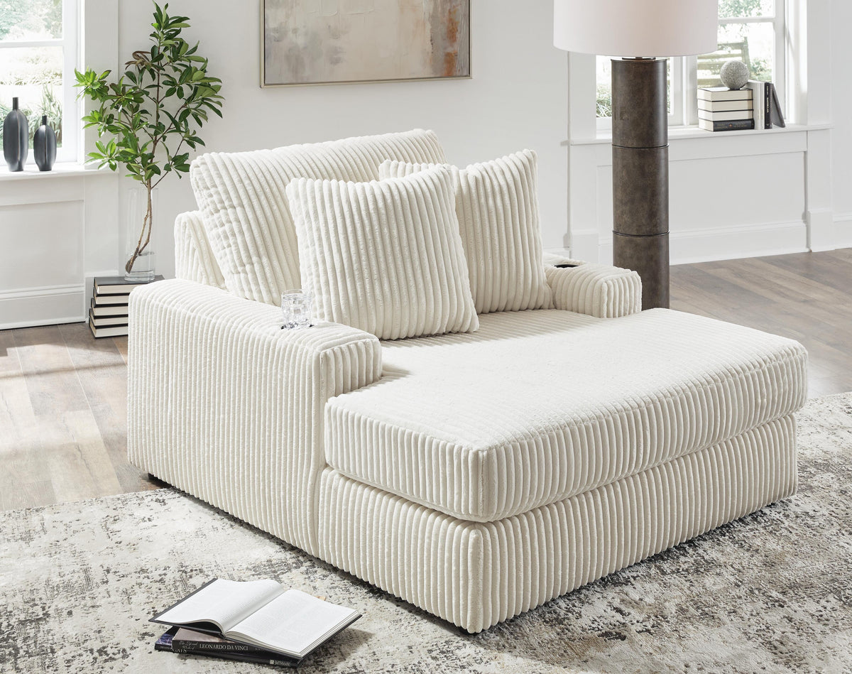 Lindyn Chaise Velvet