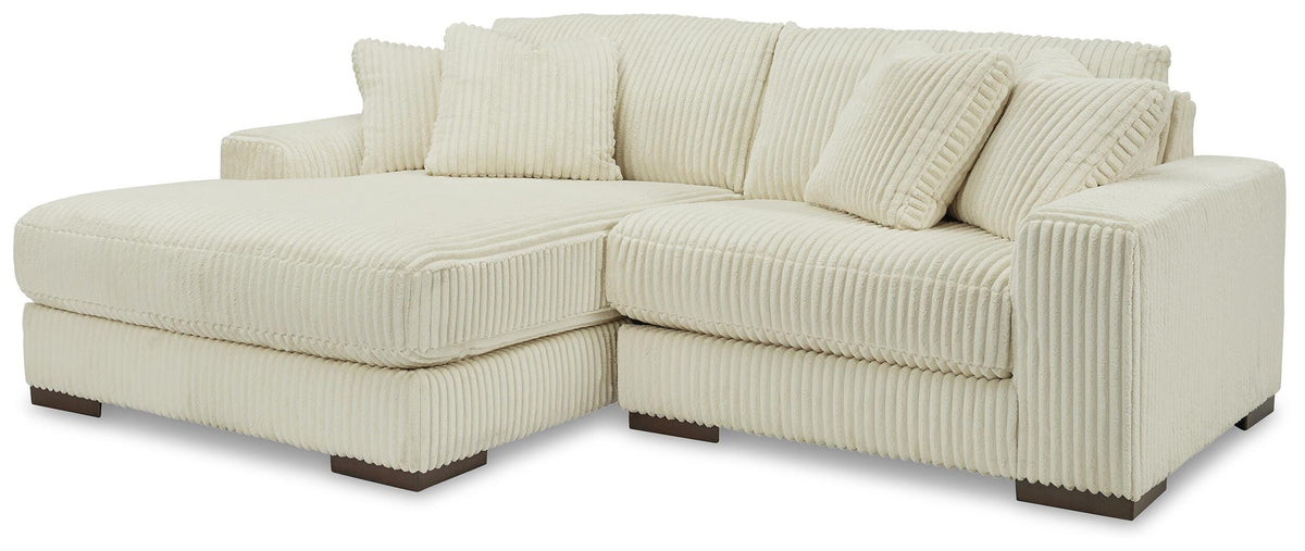 Lindyn 2-Piece Sectional with Chaise Velvet