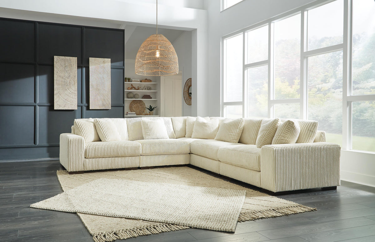 Lindyn 5-Piece Sectional Velvet