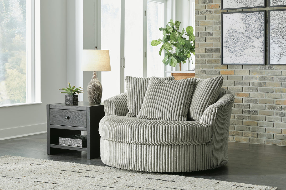 Lindyn Oversized Swivel Accent Chair Velvet