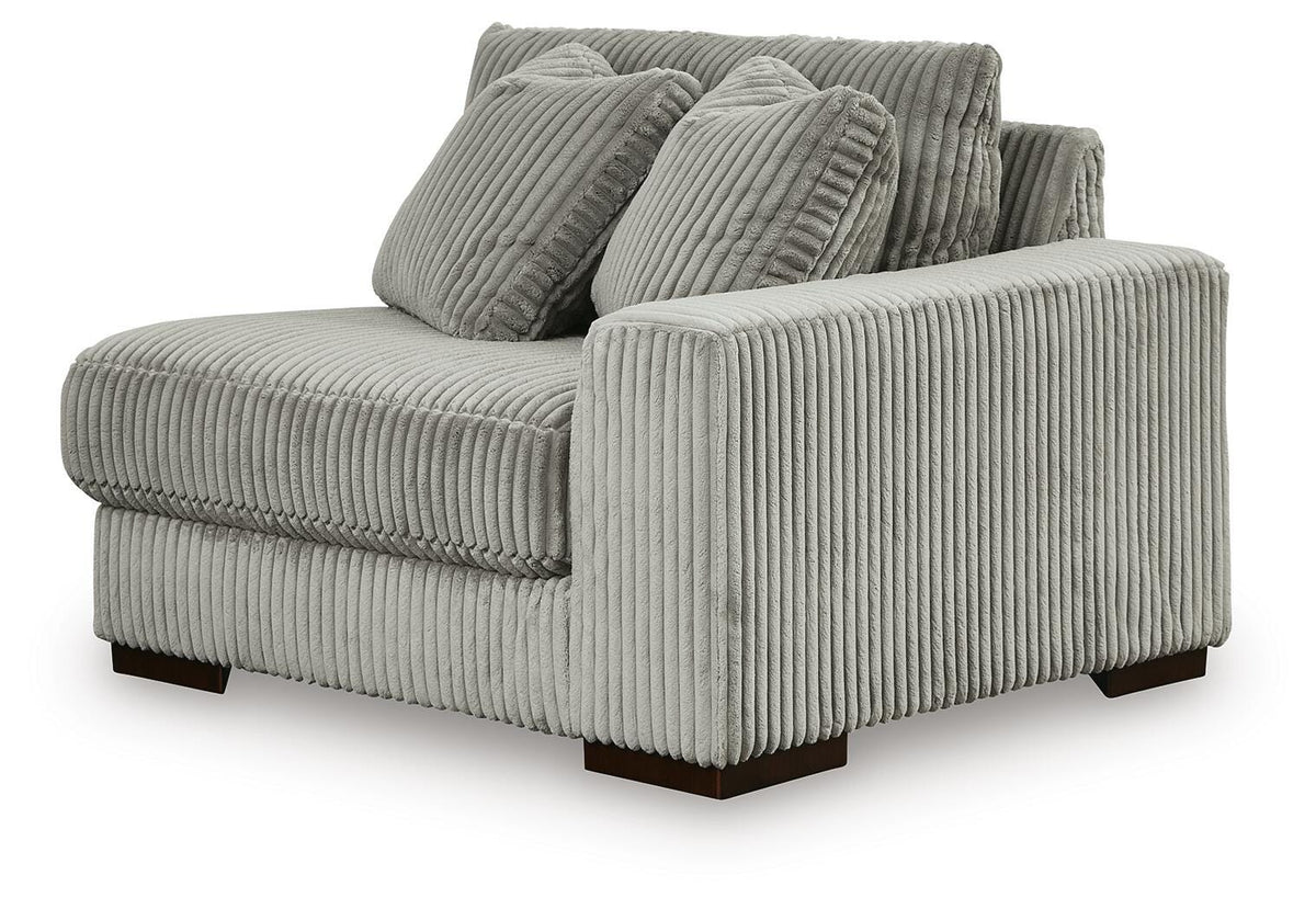 Lindyn 3-Piece Sectional with Ottoman