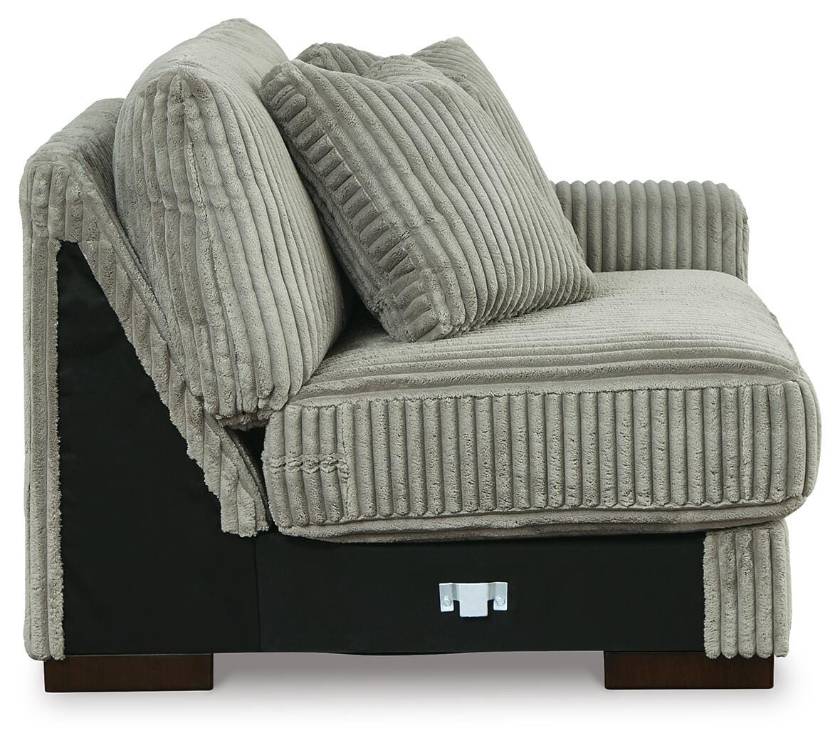 Lindyn 3-Piece Sectional with Ottoman