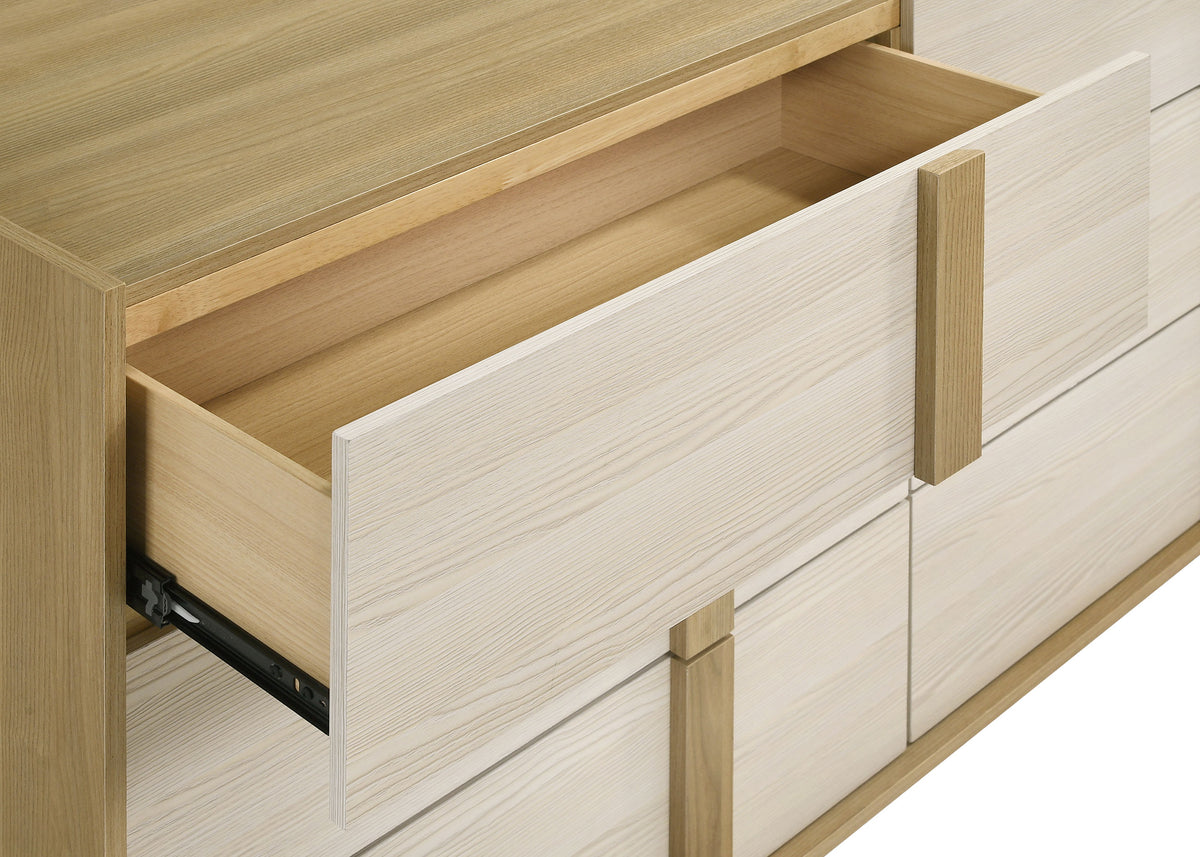 Hyland 4-piece Bedroom Set Natural - Queen