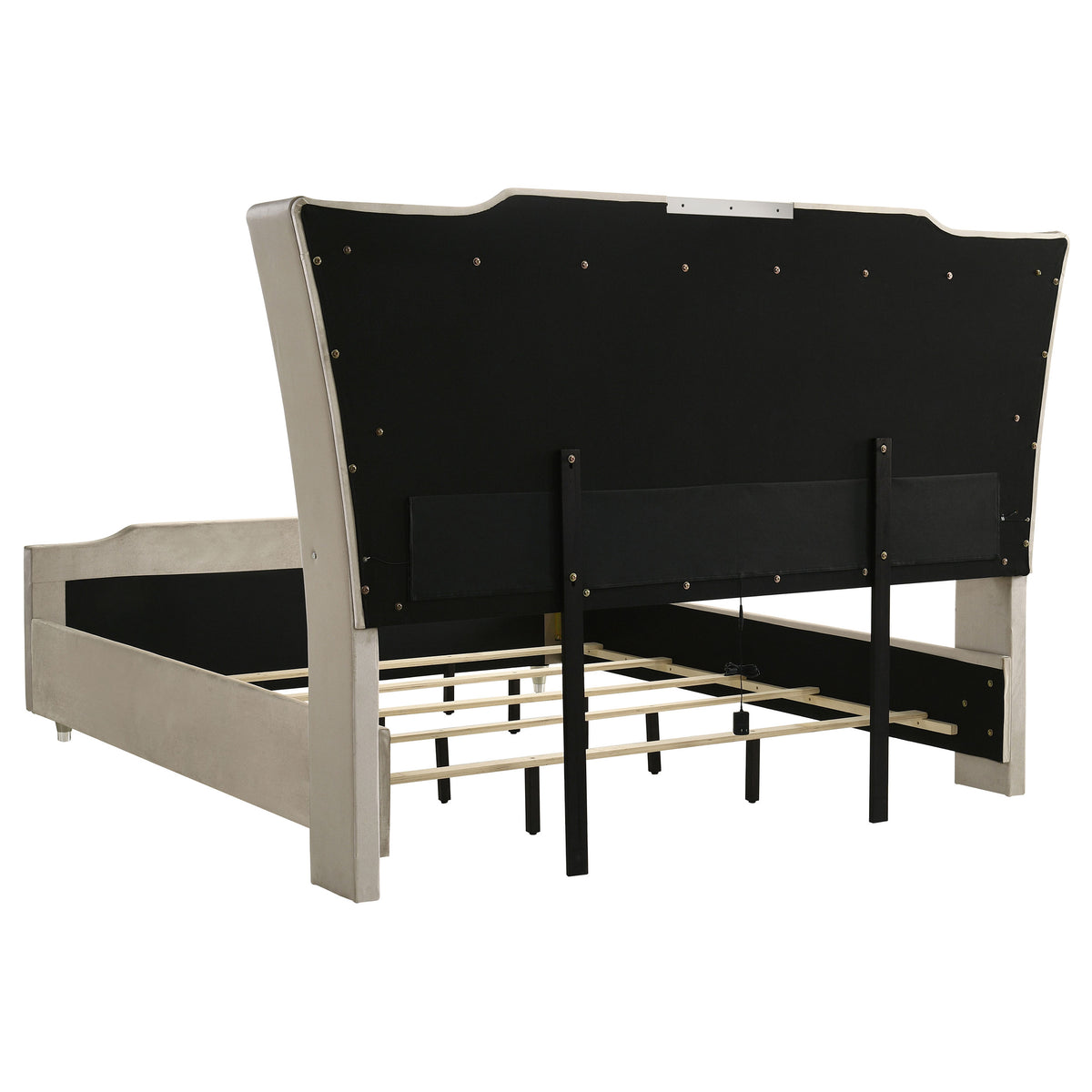 Lorient 5-piece Bedroom Set with Dresser - Eastern King, Ivory and Camel