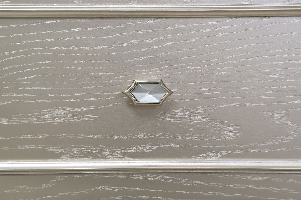 Evangeline 9-drawer Dresser Silver Oak - With Mirror