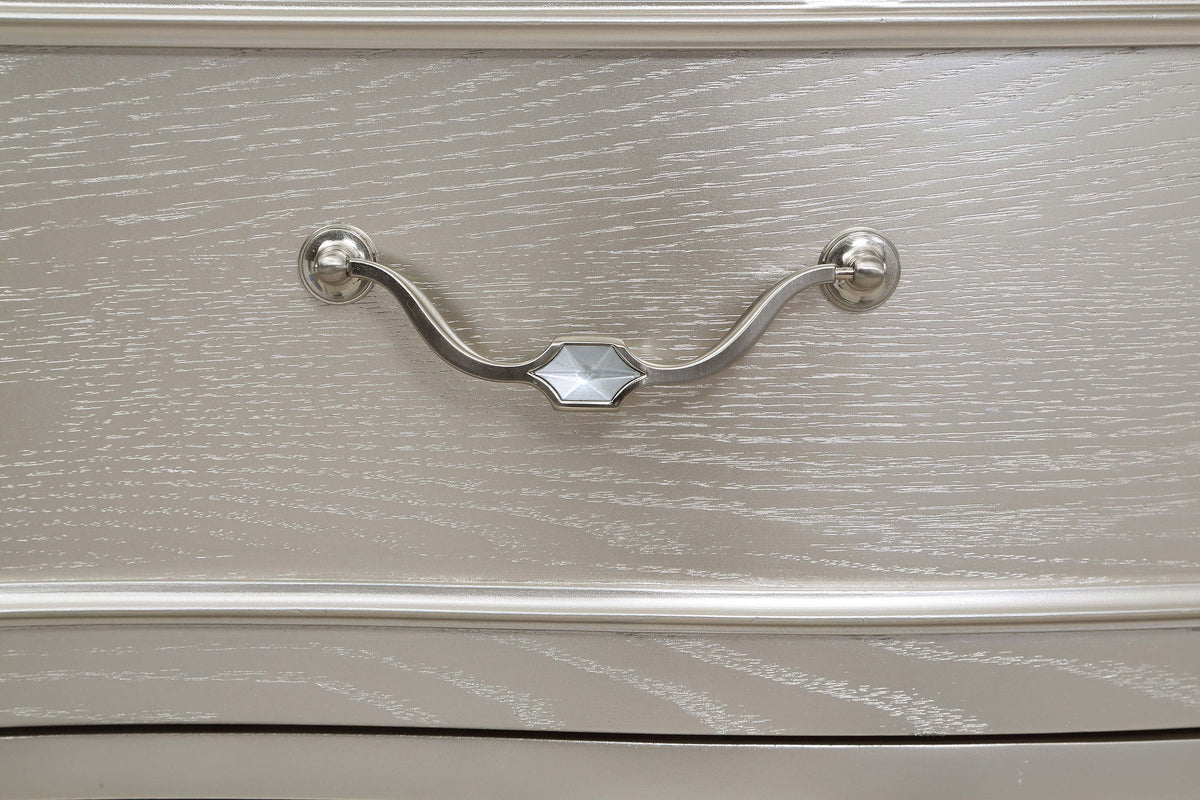 Evangeline 9-drawer Dresser Silver Oak - Without Mirror