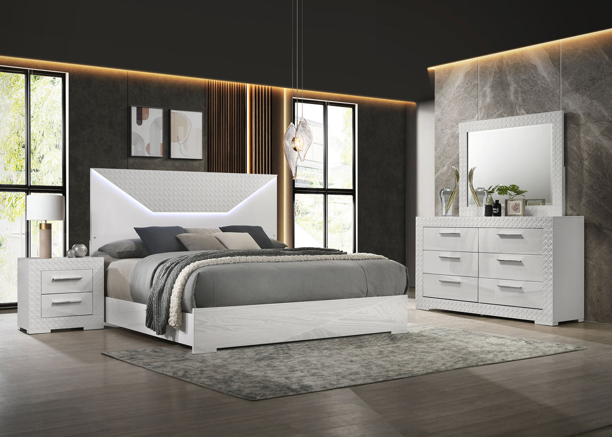 Ives 4-piece Bedroom Set High Gloss - Queen, White High Gloss