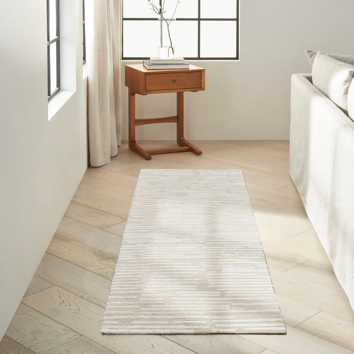 CK010 Linear LNR01 Ivory Rug - room scene