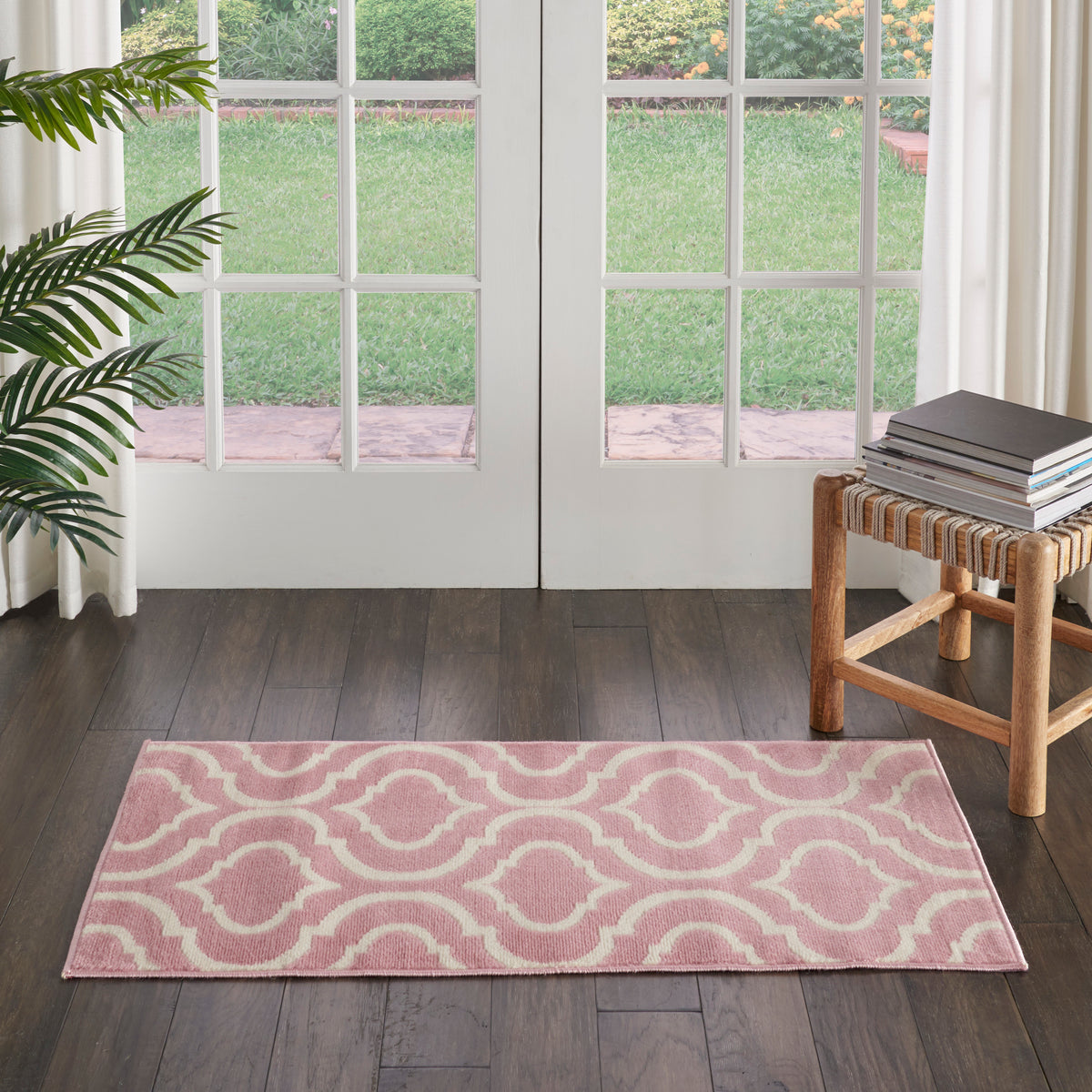 Jubilant JUB19 Pink Rug - room scene