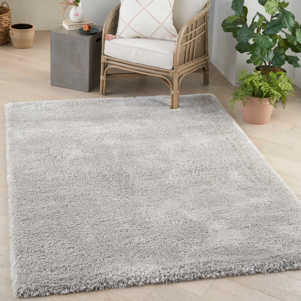 Dreamy Shag DRS05 Silver Rug - room scene