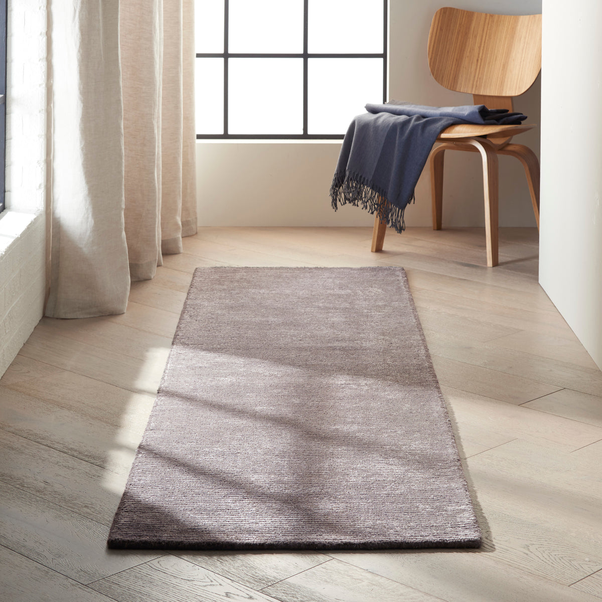 Ravine RAV01 Nightshade Rug - room scene