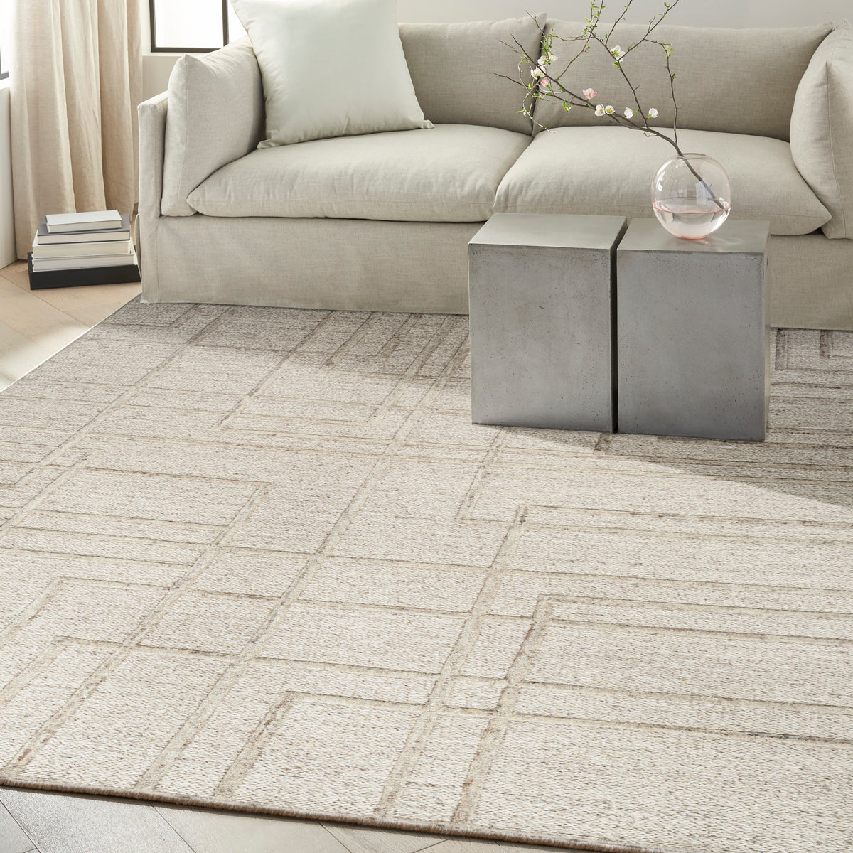CK045 Impressions IMP01 Silver Rug - room scene