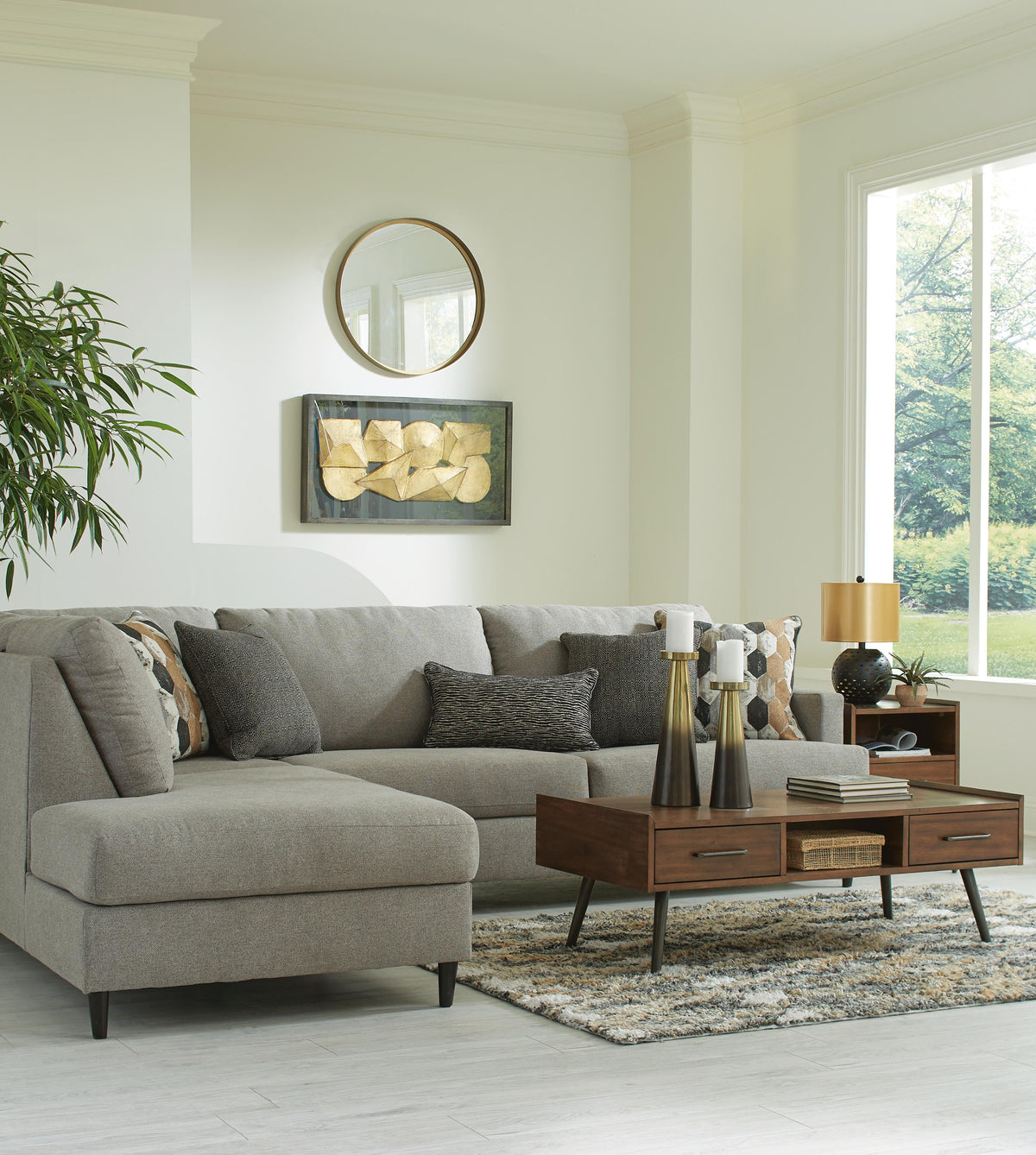 Santasia 2-Piece Sectional with Chaise Chenille