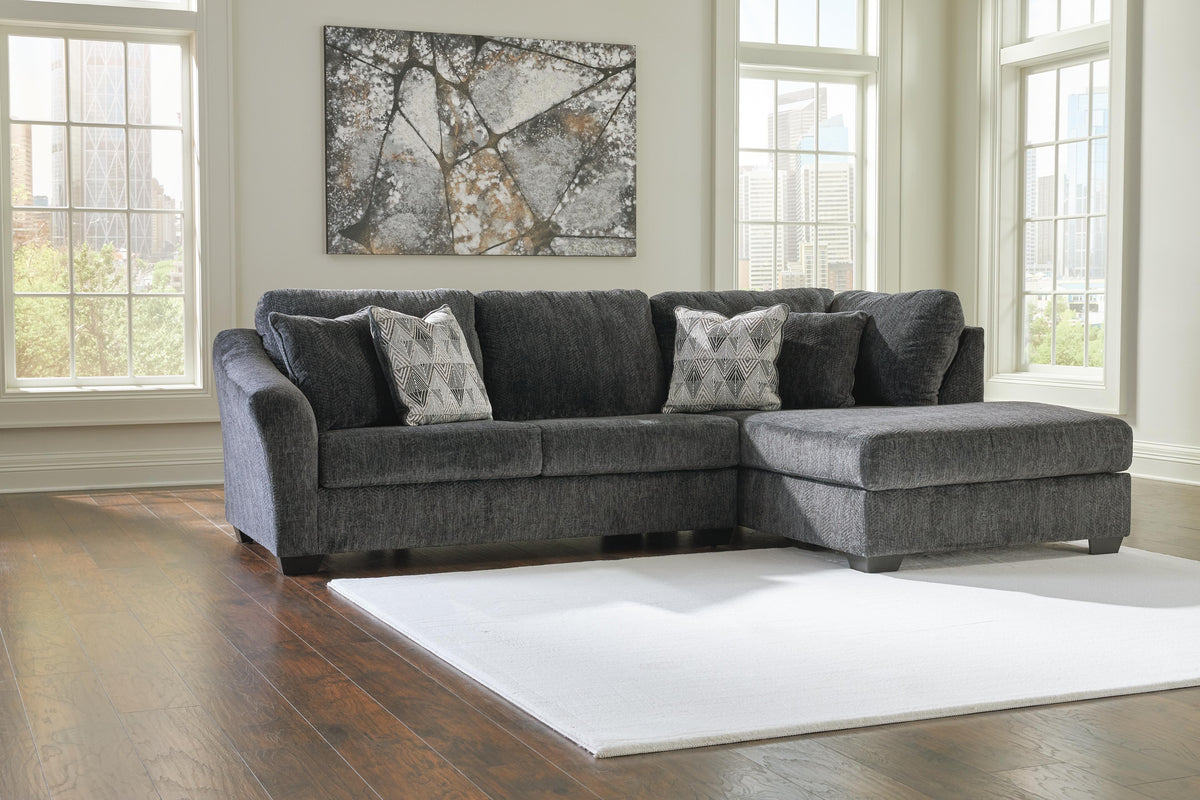 Biddeford 2-Piece Sectional with Chaise Velvet