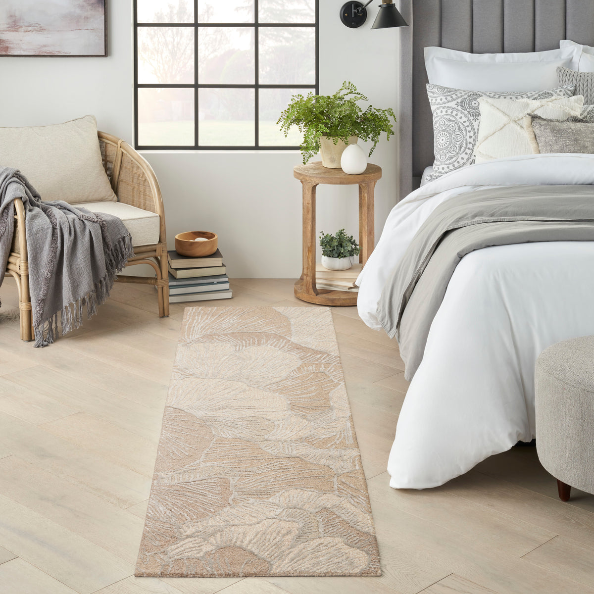 Avra AVR01 Taupe Rug - room scene
