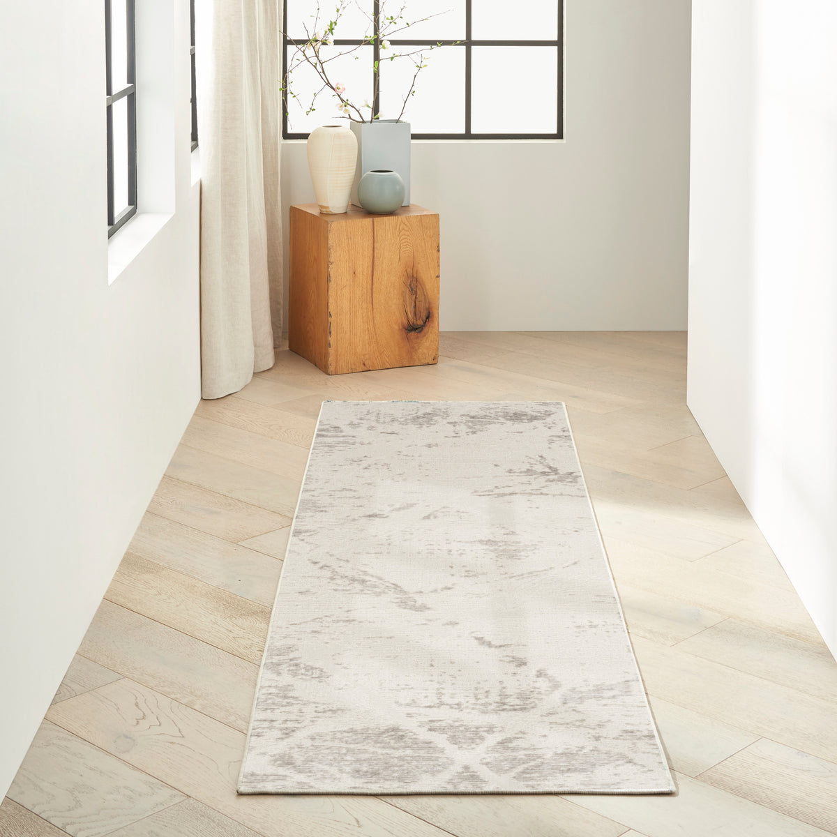 CK029 Captivating CVT04 Cream Grey Rug - room scene
