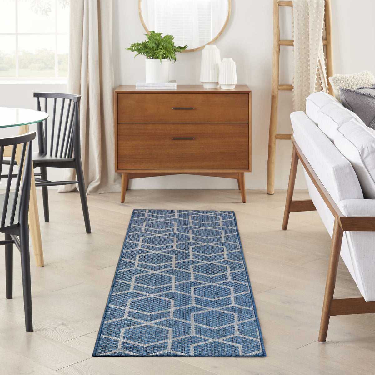 Horizon Indoor/Outdoor HOZ01 Denim Rug - room scene