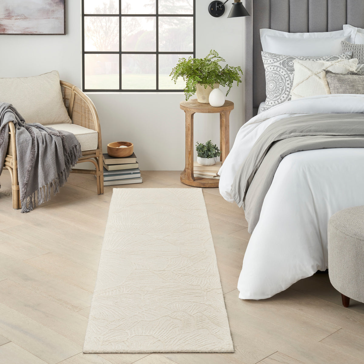 Avra AVR01 Ivory Rug - room scene