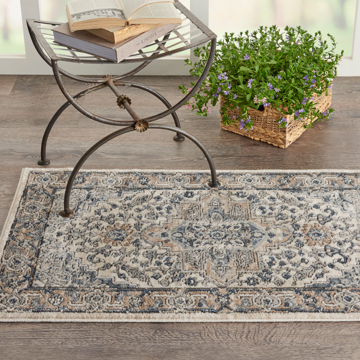 Quarry QUA05 Ivory Grey Rug - room scene