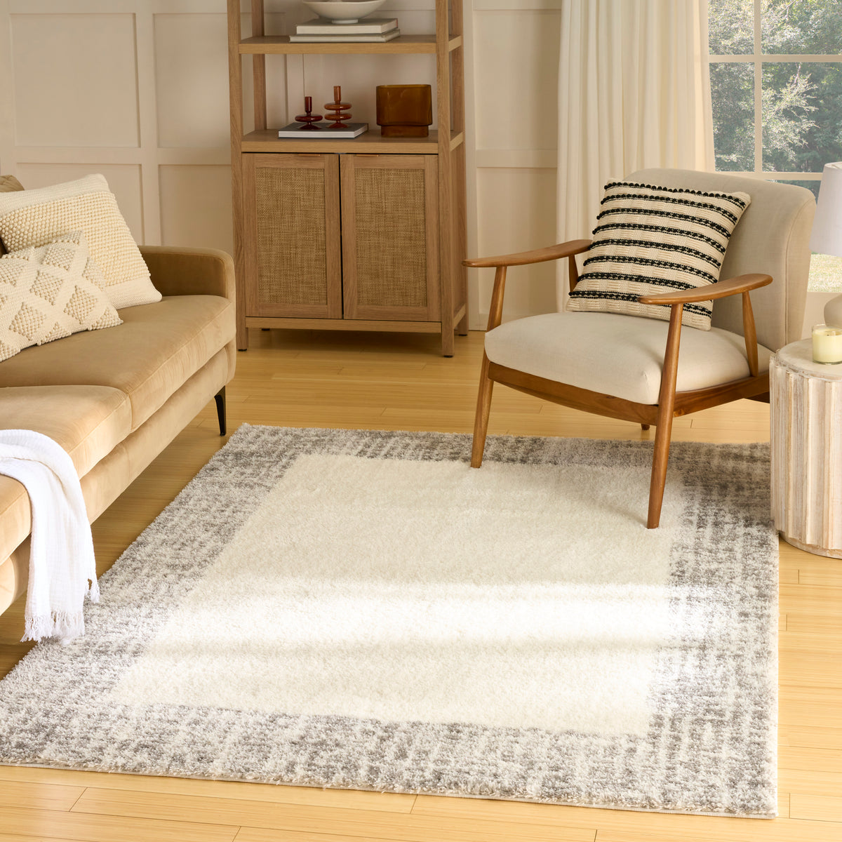 Pacific Shag PCS02 Ivory Grey Rug - room scene