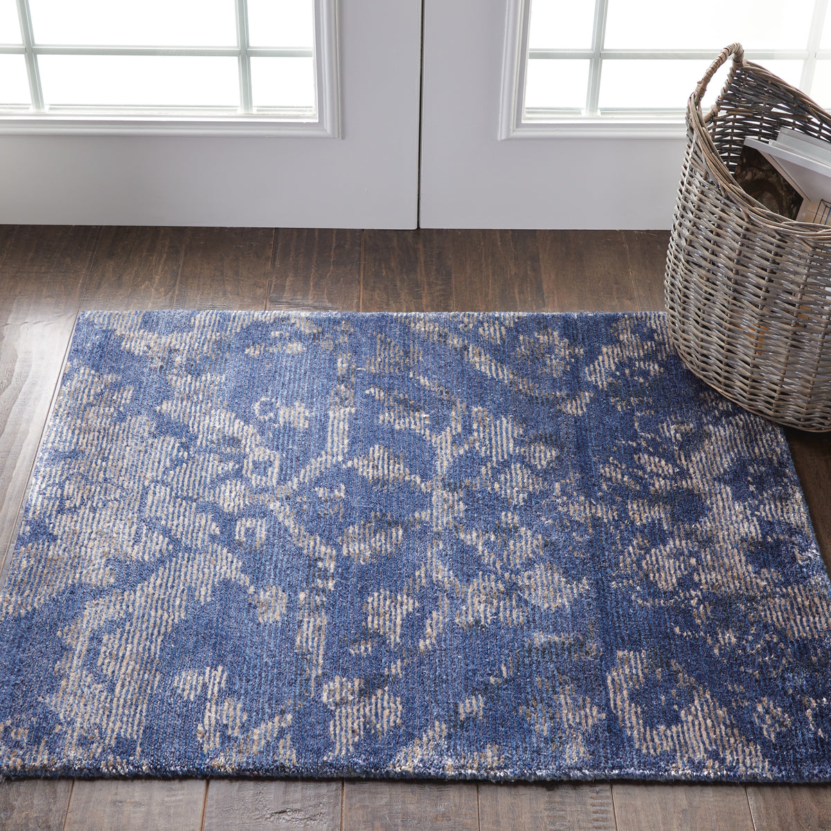 Lucent LCN06 Dusk Rug - room scene