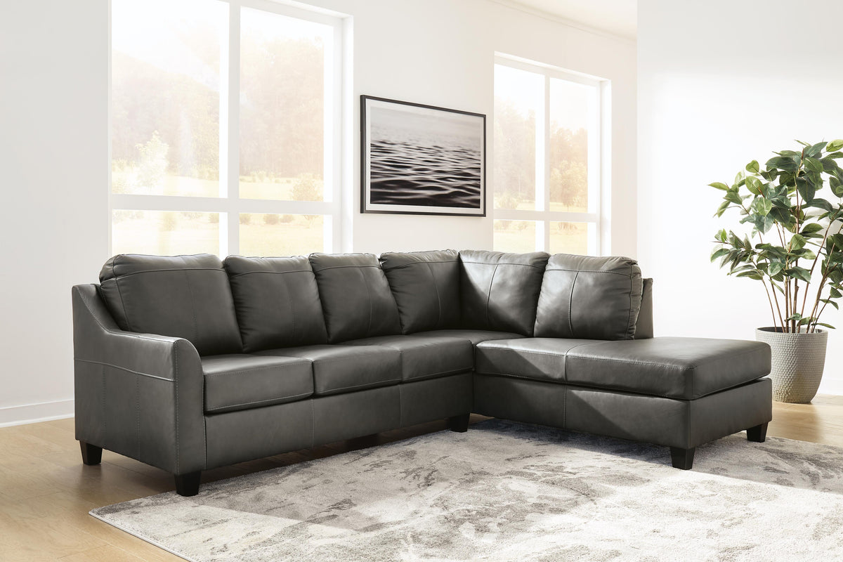 Valderno 2-Piece Sectional with Chaise Leather