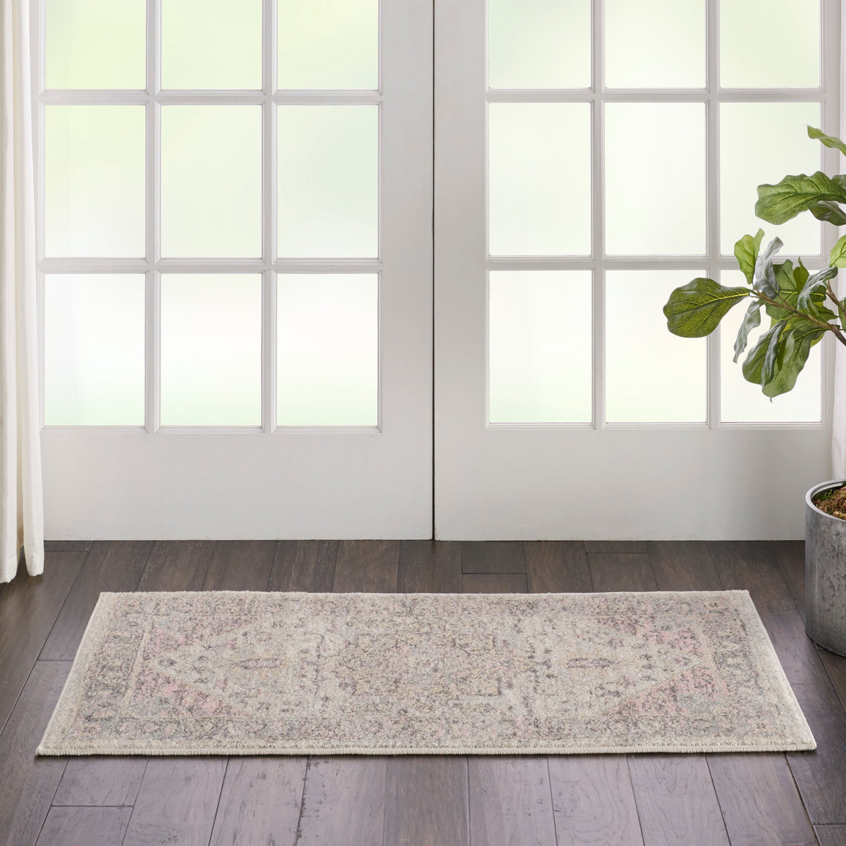 Tranquil TRA06 Ivory Pink Rug - room scene