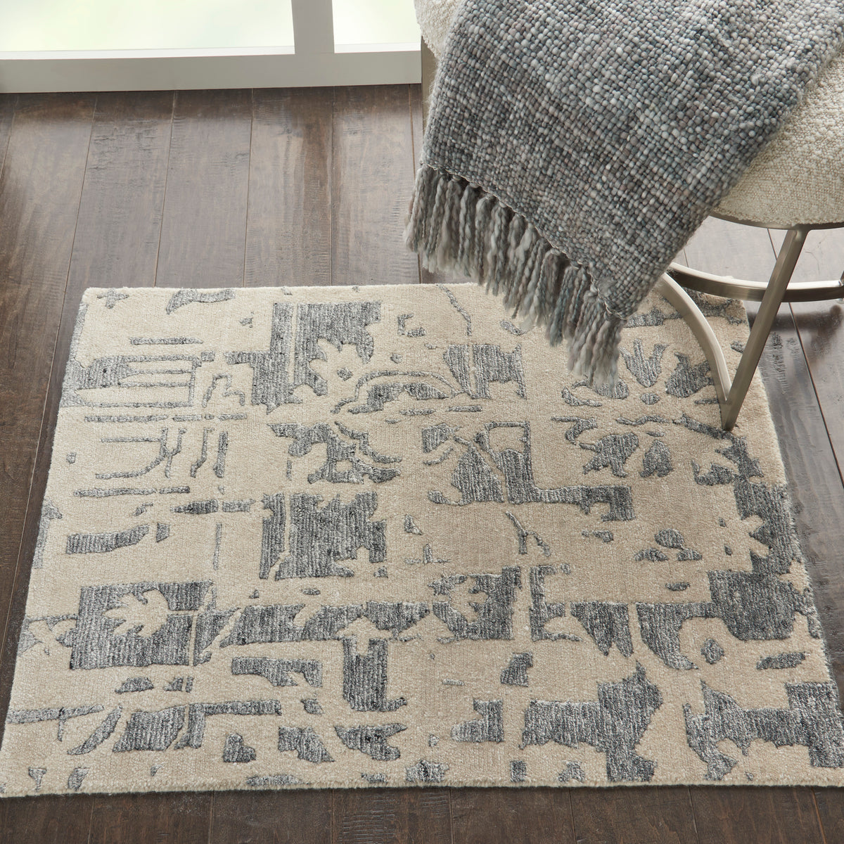 Silk Shadows SHA19 Ivory Grey Rug - room scene