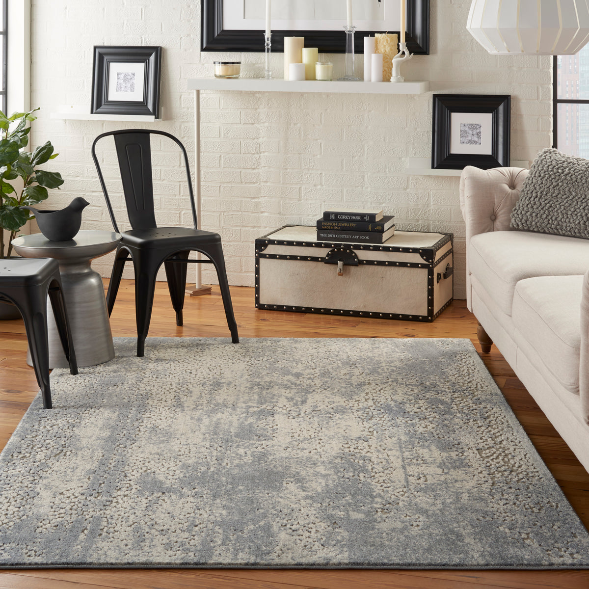 Sahara KI391 Ivory Slate Rug - room scene