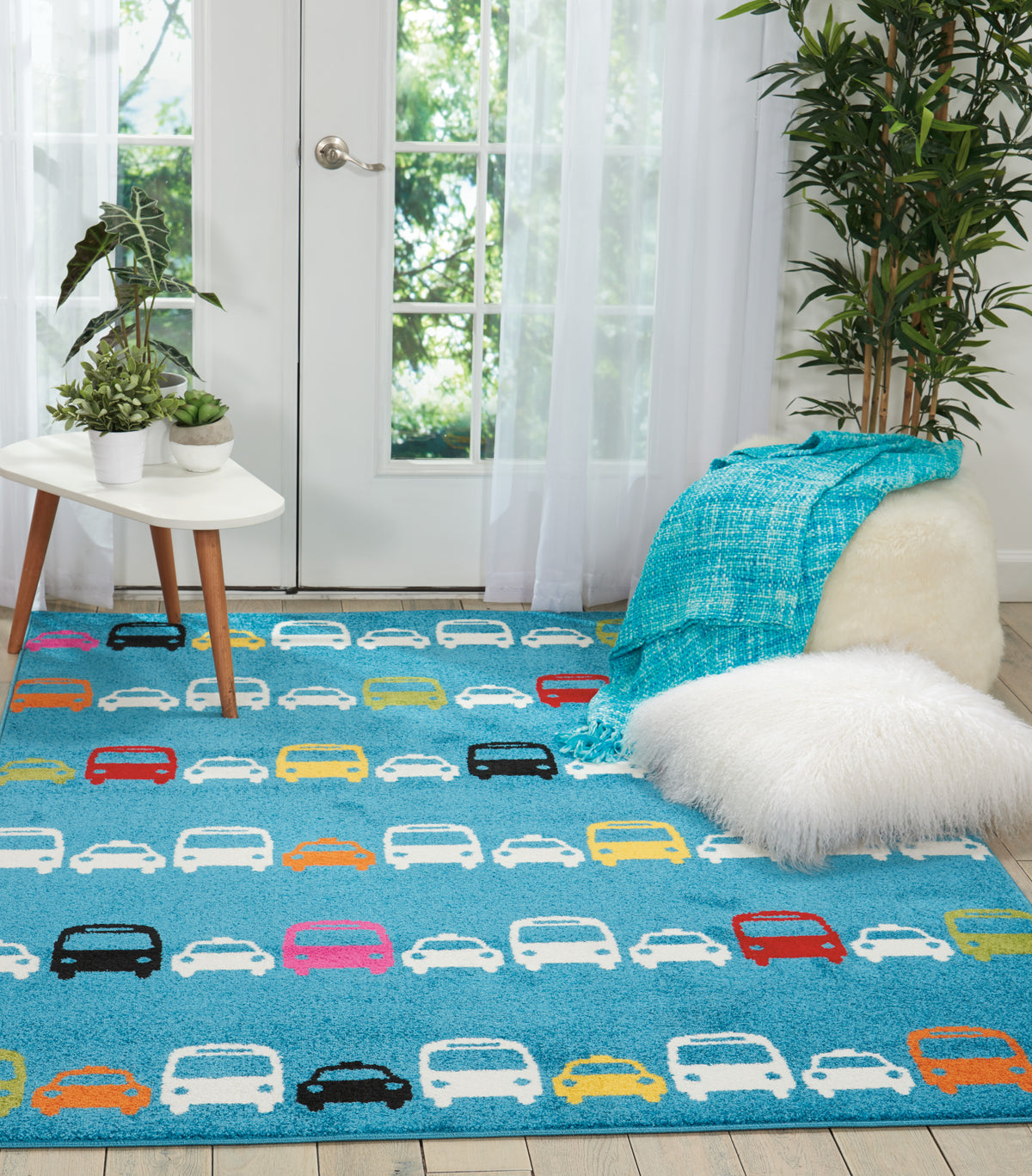 Miles DS200 Blue Rug - room scene