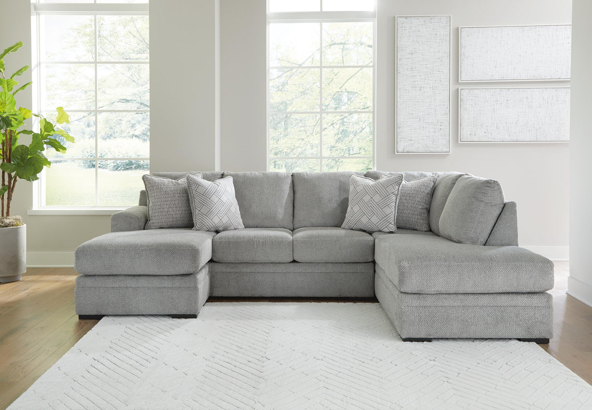 Casselbury 2-Piece Sectional with Chaise Velvet