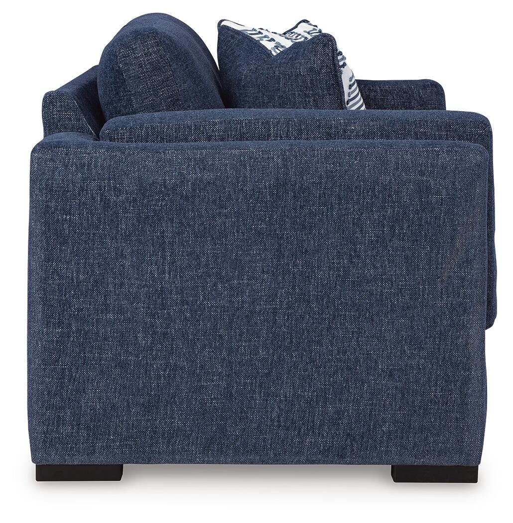 Evansley Loveseat Next-Gen Nuvella™ Performance Fabric