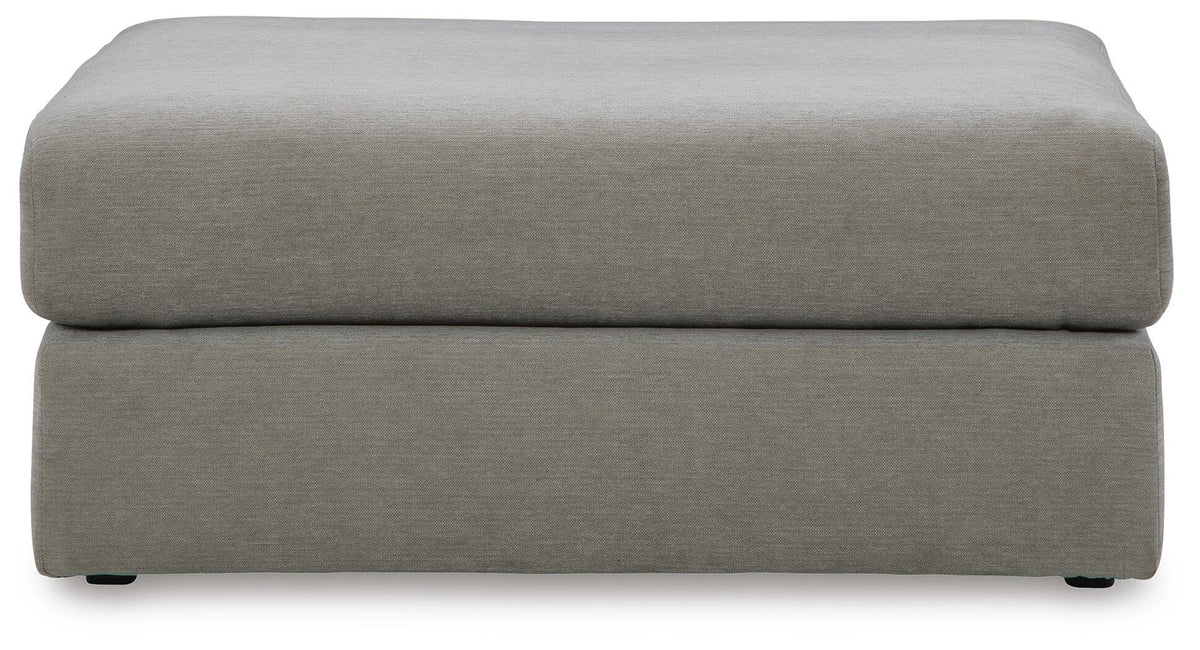 Avaliyah 4-Piece Sectional and Oversized Accent Ottoman