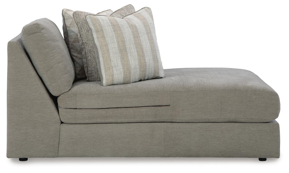 Avaliyah 4-Piece Sectional Chenille