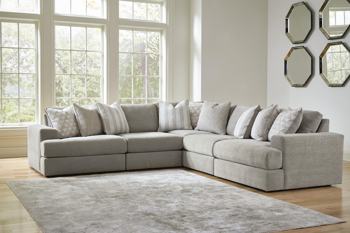 Avaliyah 5-Piece Sectional Chenille