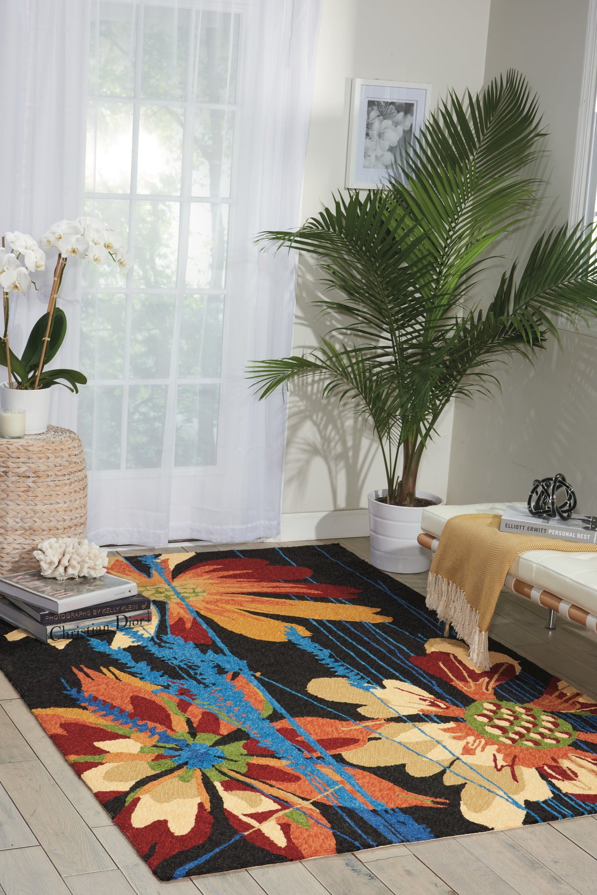 South Beach SOU01 Black Rug - room scene