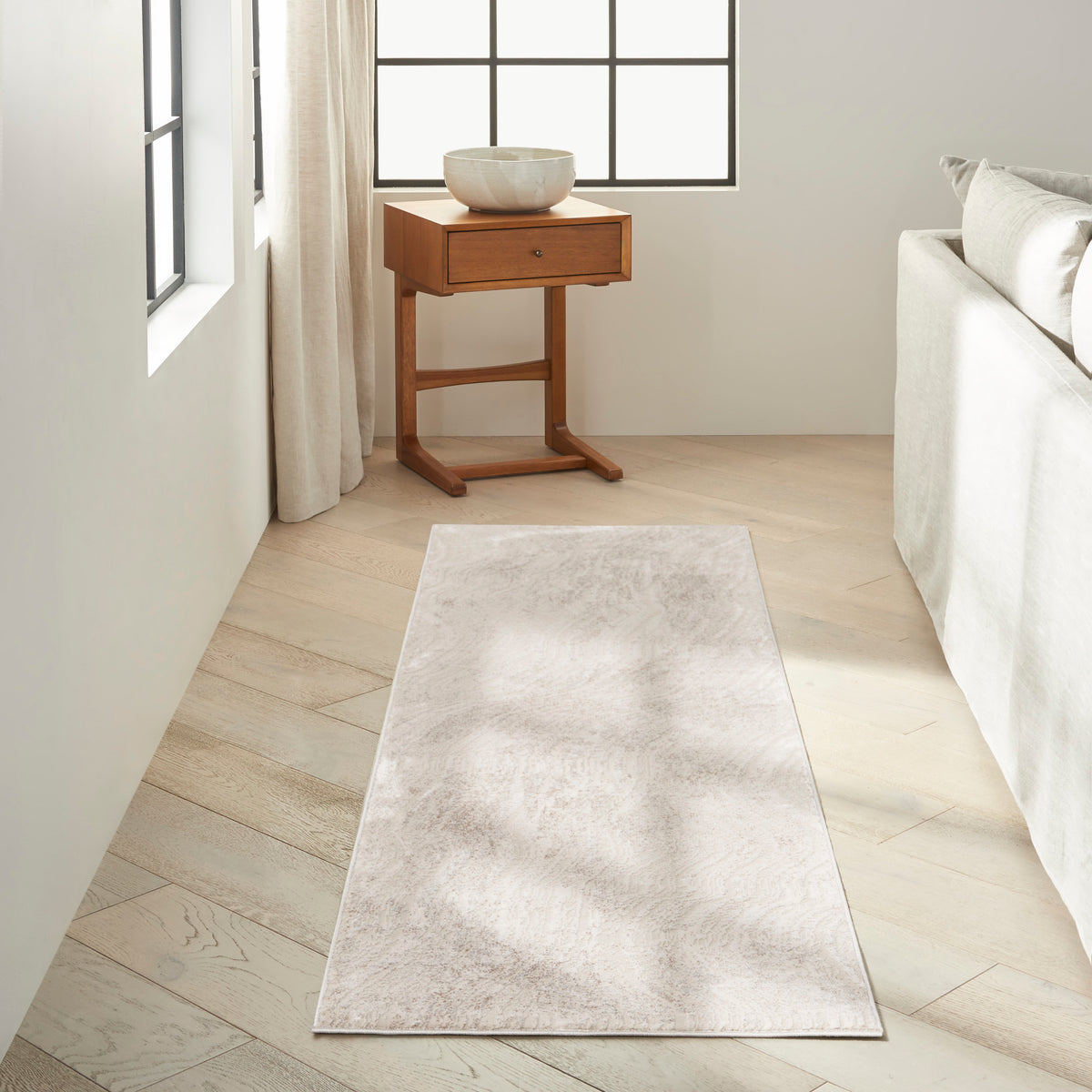 CK024 Irradiant IRR04 Silver Grey Rug - room scene