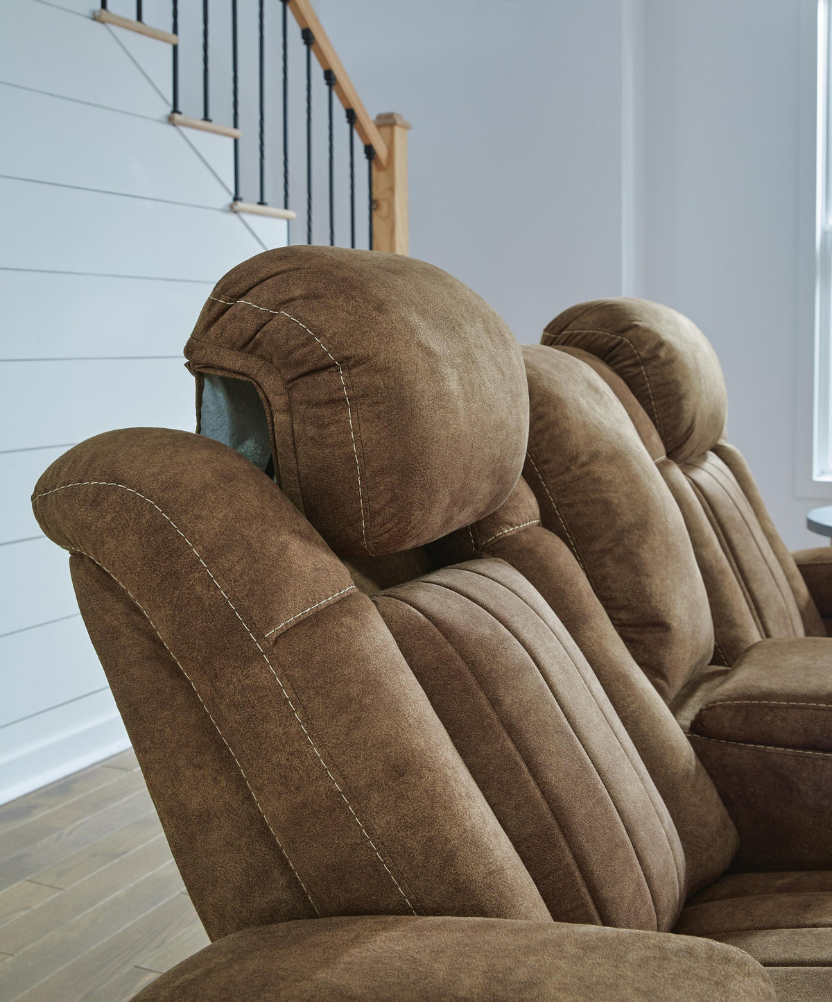 Wolfridge PWR REC Sofa with ADJ Headrest Faux Leather