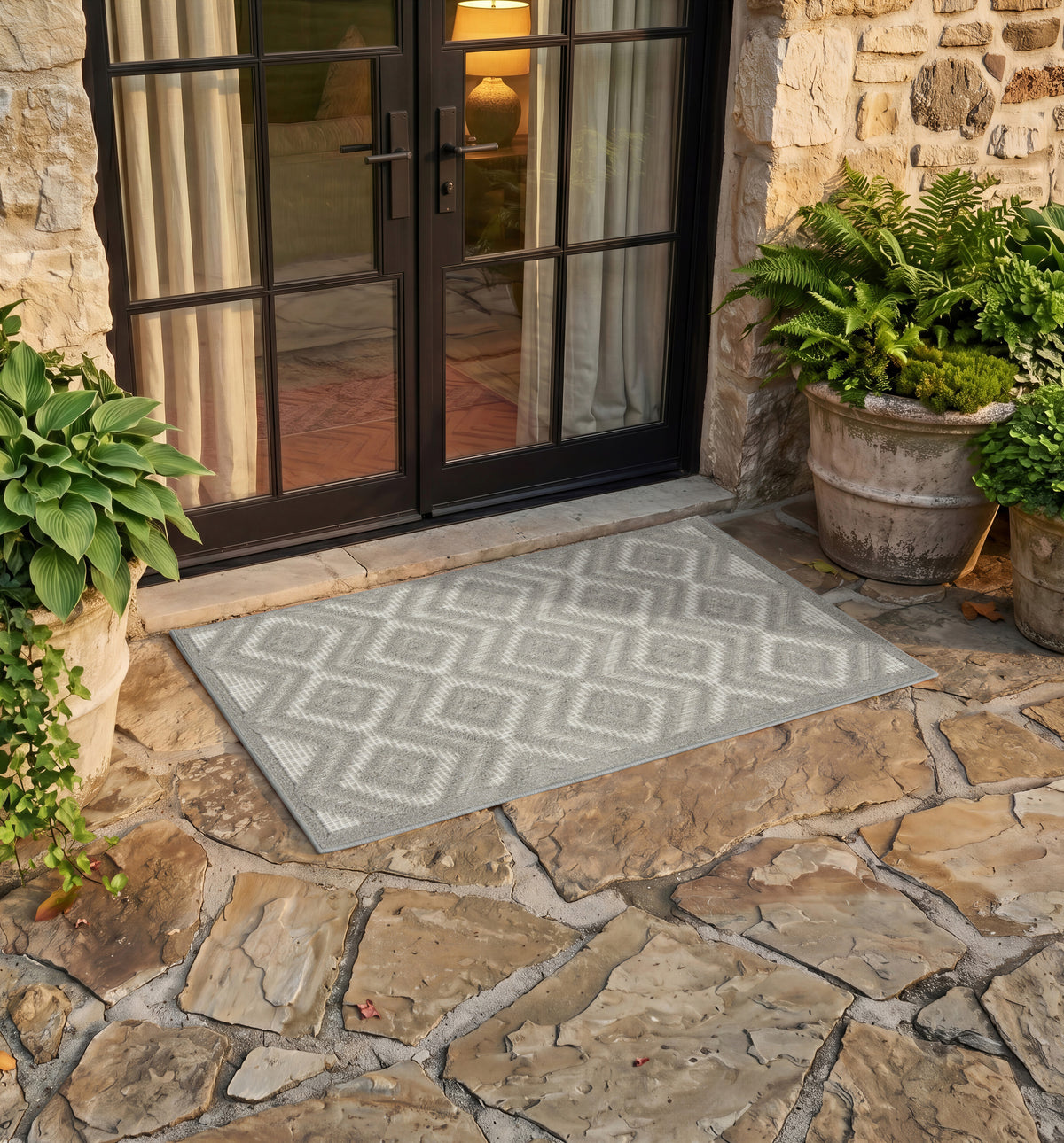 Versatile NRV01 Silver Grey Rug - room scene