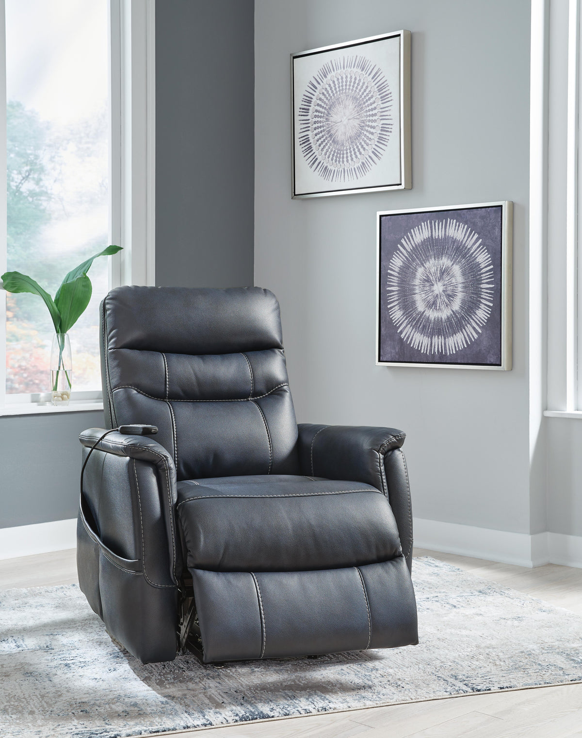 Strawbill Power Lift Recliner Faux Leather