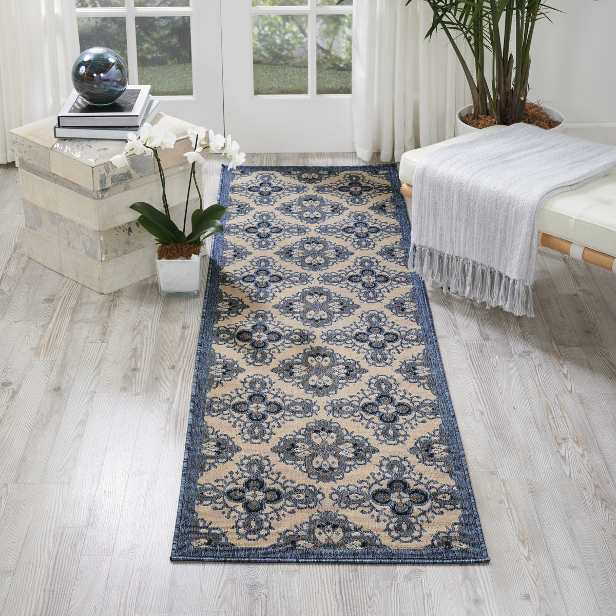 Caribbean CRB10 Ivory Blue Rug - room scene