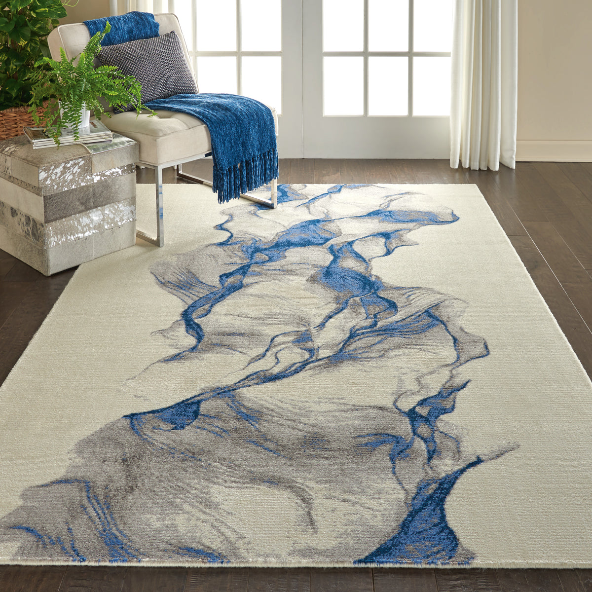 Twilight TWI27 Ivory Blue Rug - room scene