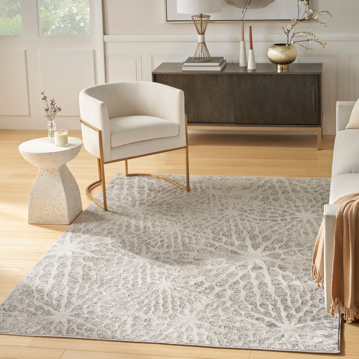 Ambiance AMI02 Grey Silver Rug - room scene