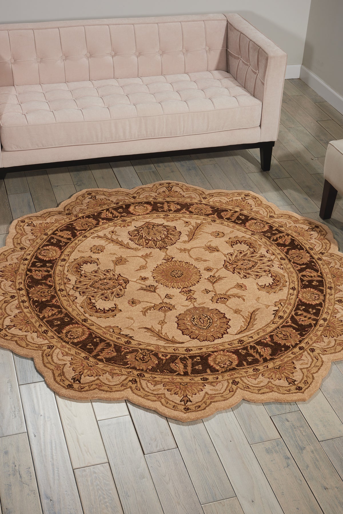 Heritage Hall HE19 Beige Rug - room scene
