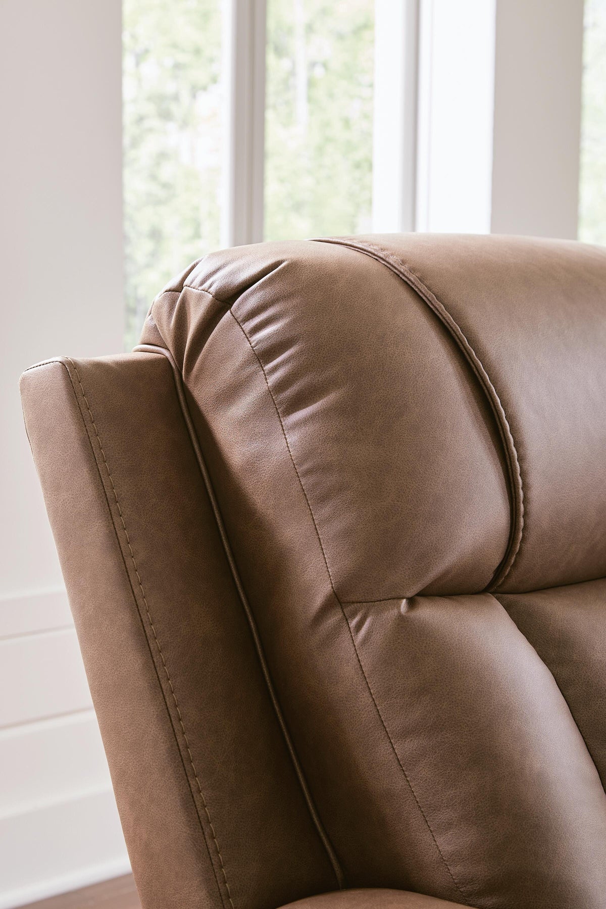 Mackmenville Zero Wall Recliner Faux Leather